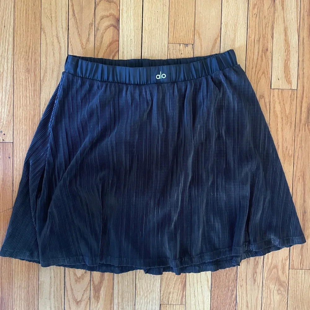 ALO Yoga Black Pleated Skater Skirt
